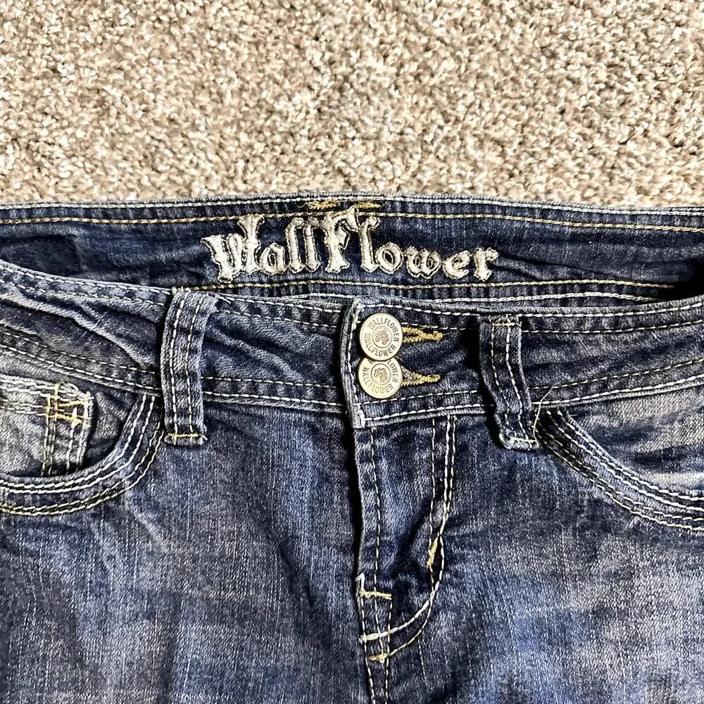 Wallflower Denim Jeans Y2K Bedazzled Size 7 Womens